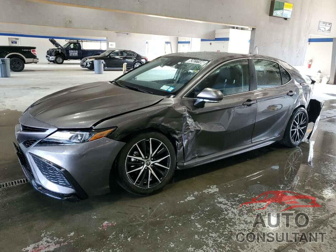 TOYOTA CAMRY 2024 - 4T1G11AK8RU884921