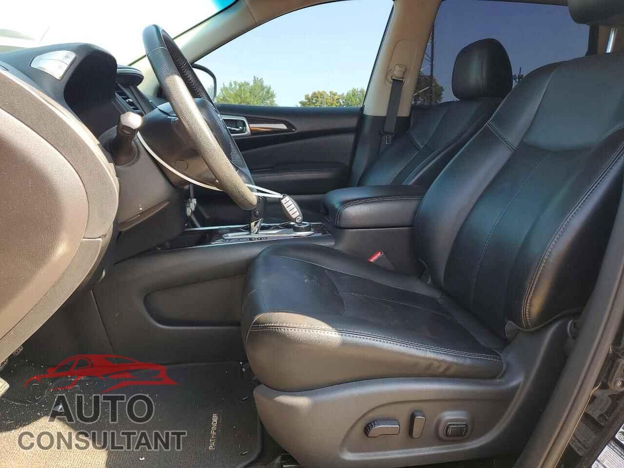 NISSAN PATHFINDER 2015 - 5N1AR2MMXFC666370