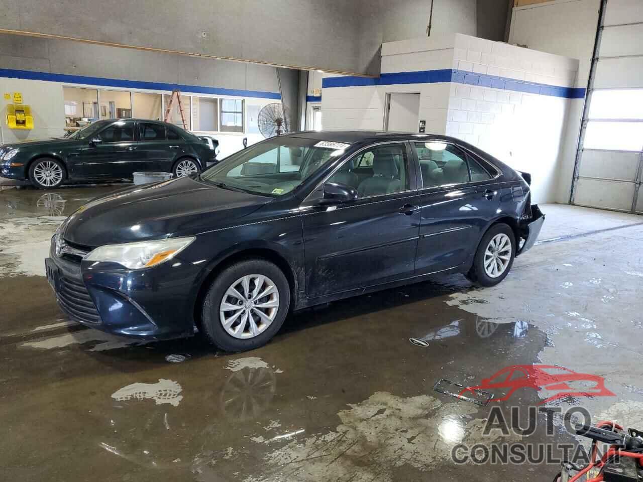 TOYOTA CAMRY 2016 - 4T4BF1FK2GR548575