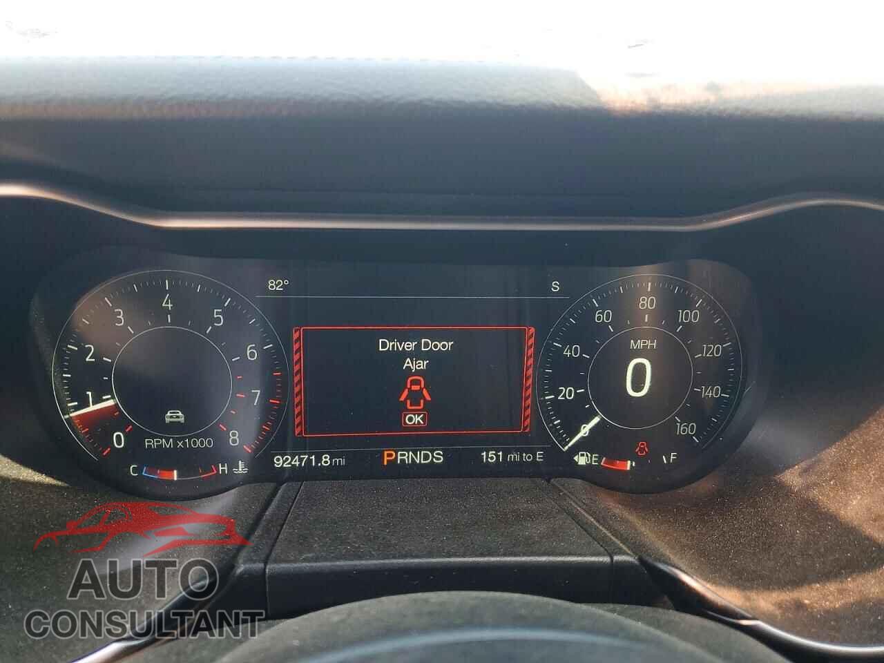 FORD MUSTANG 2018 - 1FA6P8TH7J5105666