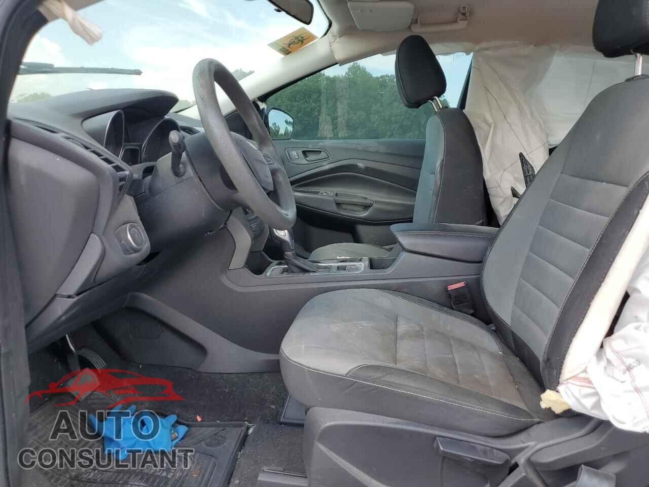 FORD ESCAPE 2017 - 1FMCU0F77HUC59512