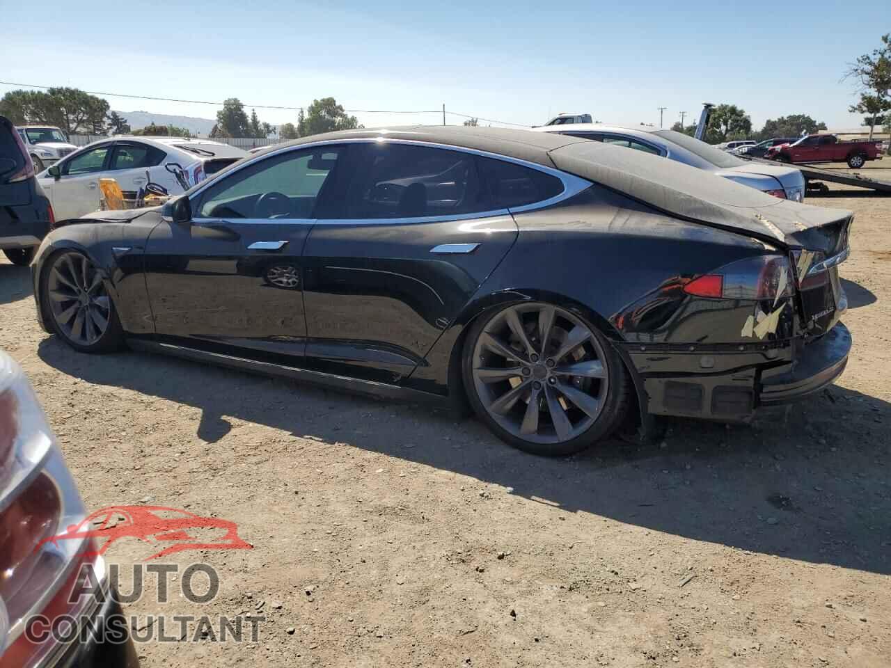 TESLA MODEL S 2013 - 5YJSA1CN0DFP22434