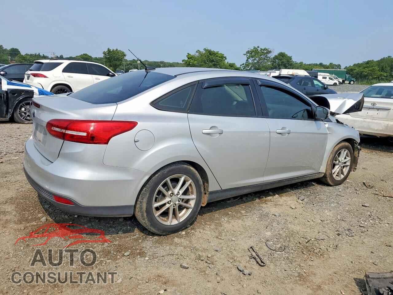 FORD FOCUS 2015 - 1FADP3F24FL205227