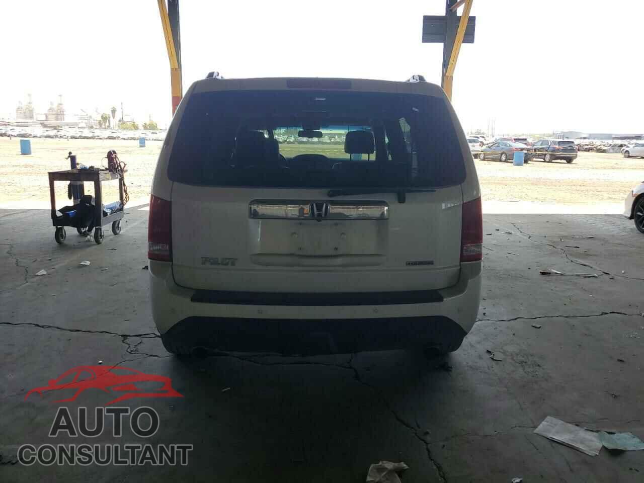 HONDA PILOT 2013 - 5FNYF3H94DB038604