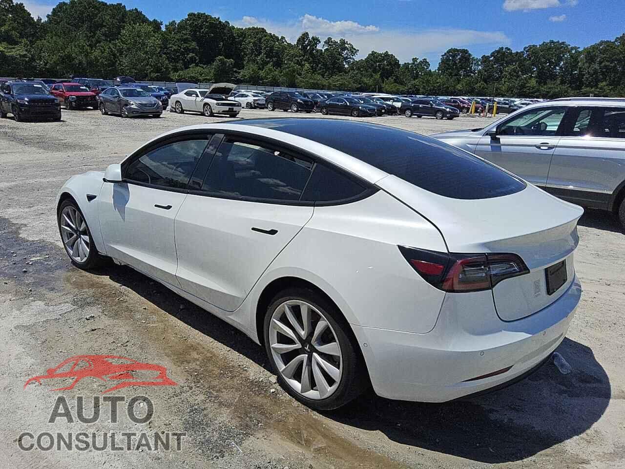 TESLA MODEL 3 2021 - 5YJ3E1EA5MF851952