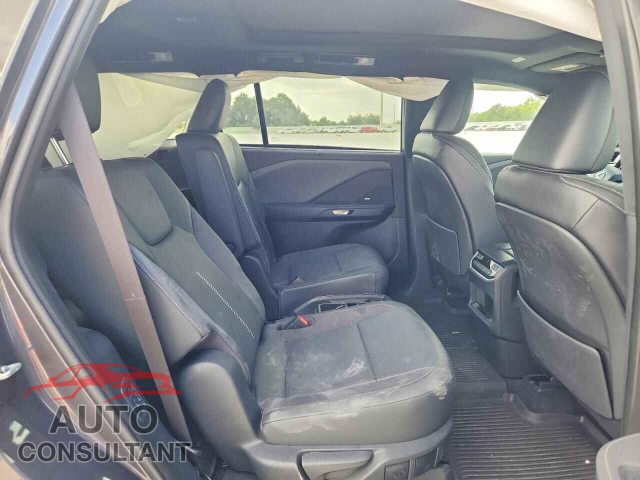 LEXUS UNKNOWN 2024 - 5TDAAAB61RS005484