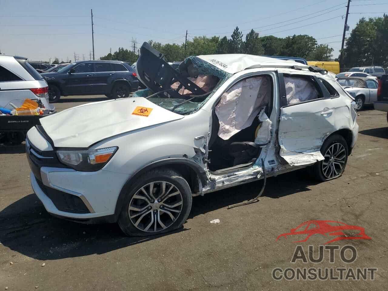 MITSUBISHI OUTLANDER 2018 - JA4AR3AU3JZ033403