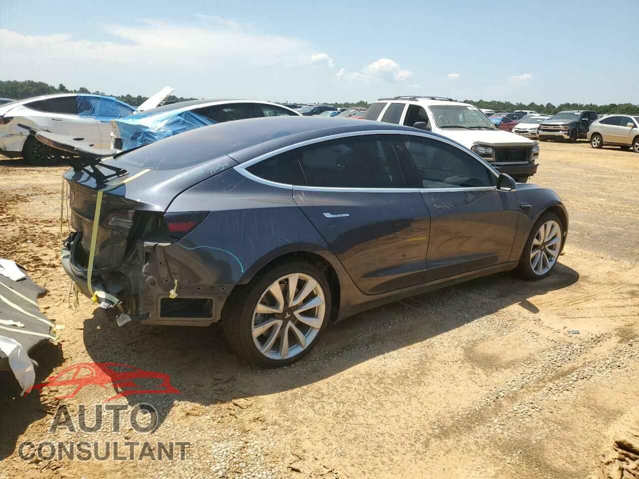 TESLA MODEL 3 2018 - 5YJ3E1EA7JF047096