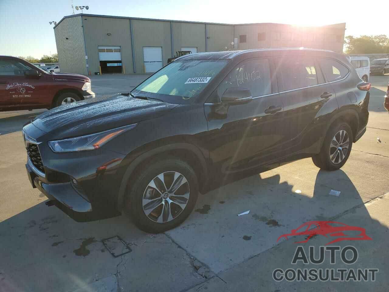 TOYOTA HIGHLANDER 2021 - 5TDGZRAH5MS041448