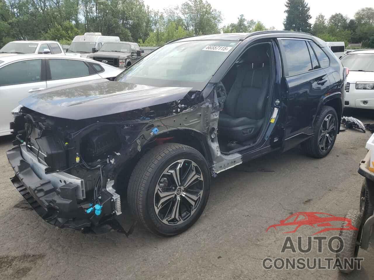 TOYOTA RAV4 2024 - JTMFB3FV1RD182175