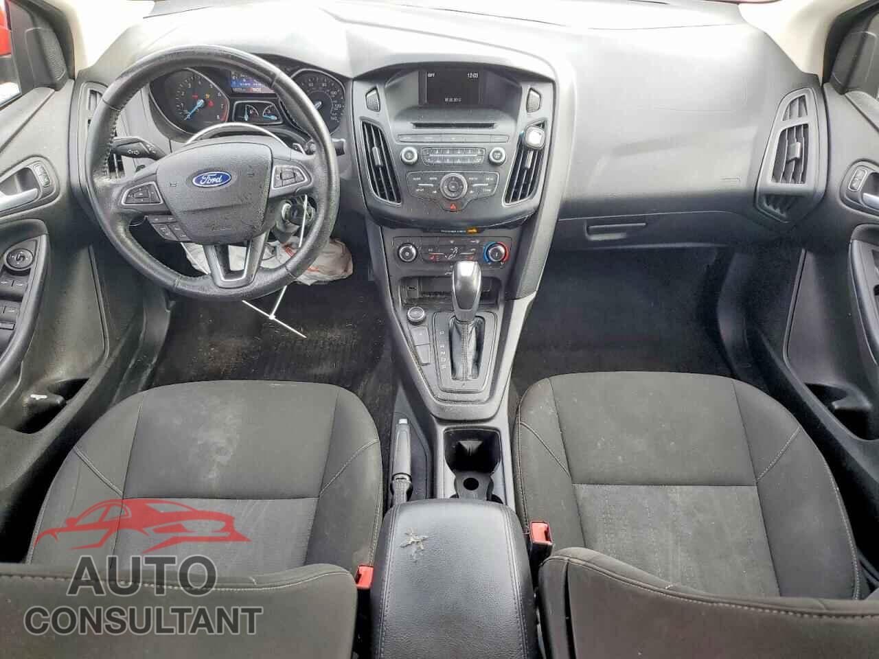 FORD FOCUS 2015 - 1FADP3F29FL349405