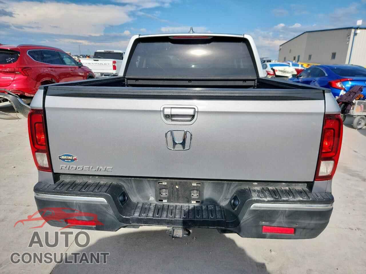 HONDA RIDGELINE 2017 - 5FPYK2F61HB001358
