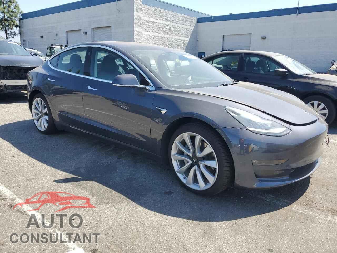 TESLA MODEL 3 2018 - 5YJ3E1EB4JF145575