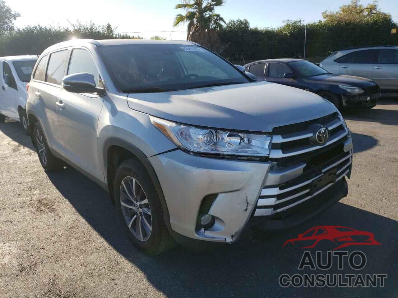 TOYOTA HIGHLANDER 2019 - 5TDJZRFH8KS592842