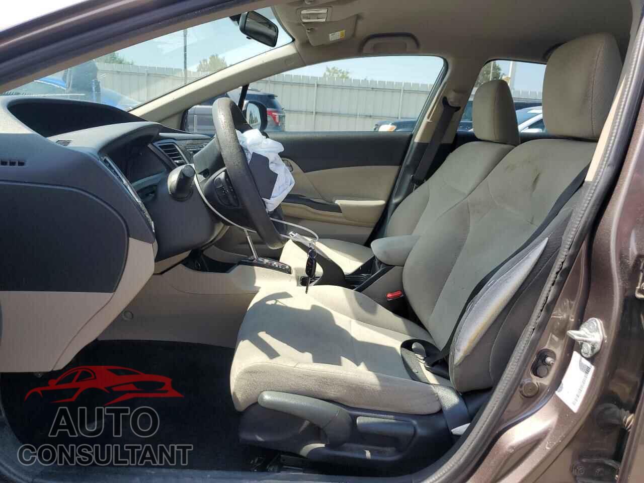 HONDA CIVIC 2013 - 2HGFB2F55DH525822