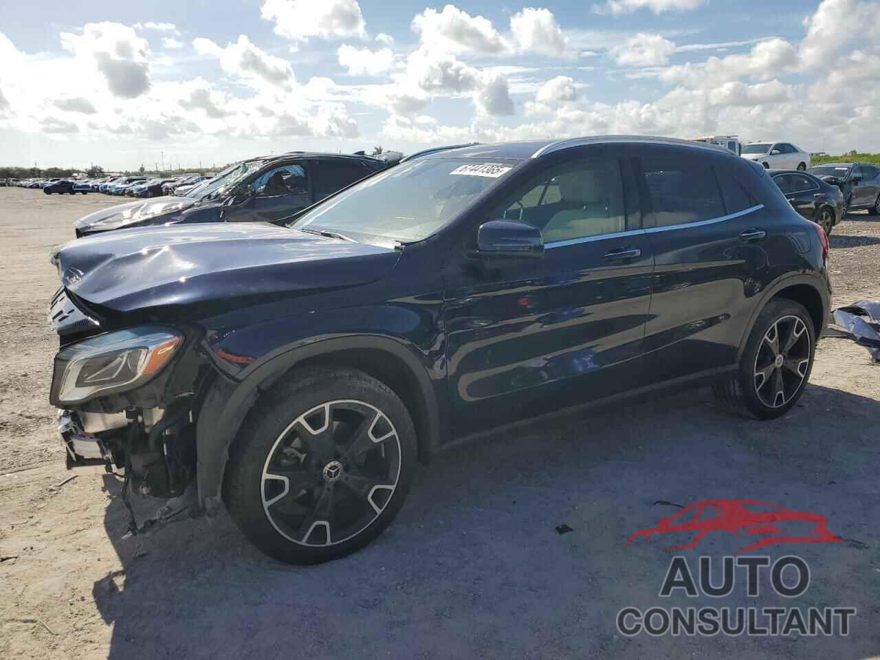 MERCEDES-BENZ GLA-CLASS 2018 - WDCTG4EB9JJ454070