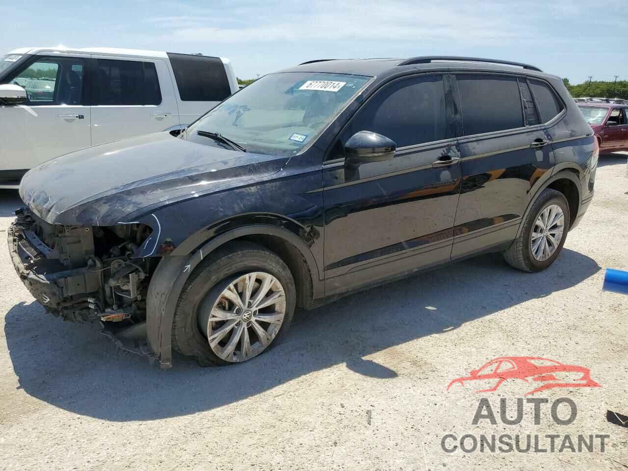 VOLKSWAGEN TIGUAN 2018 - 3VV1B7AX0JM036998