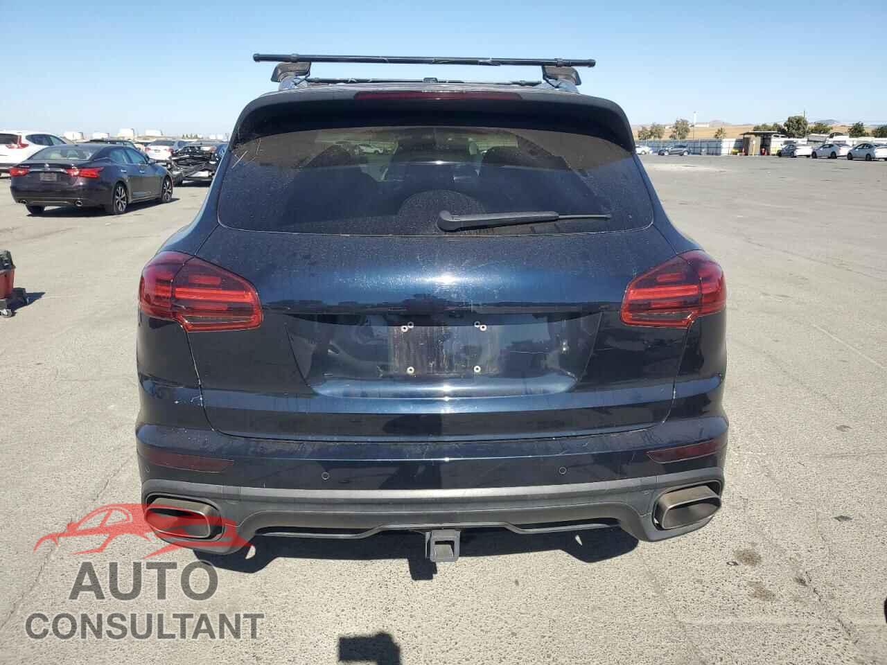 PORSCHE CAYENNE 2015 - WP1AF2A23FLA40979