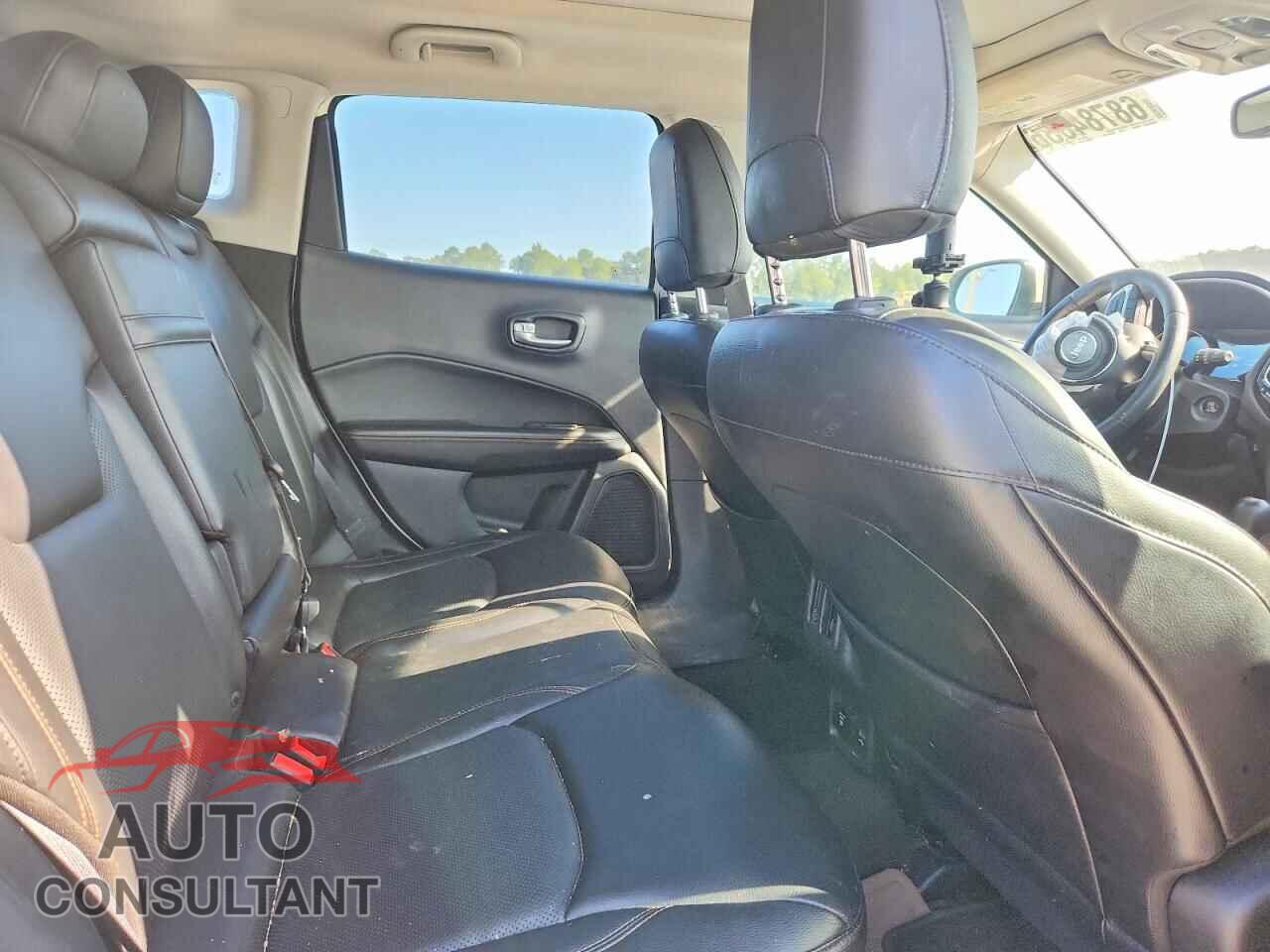 JEEP COMPASS 2017 - 3C4NJDCB4HT665568