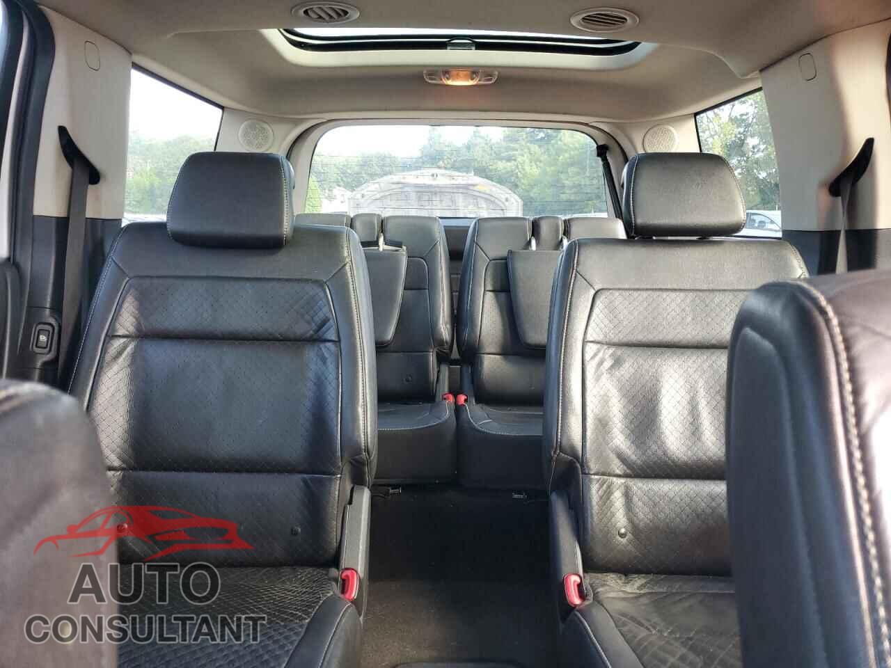 FORD FLEX 2011 - 2FMHK6DT7BBD00524