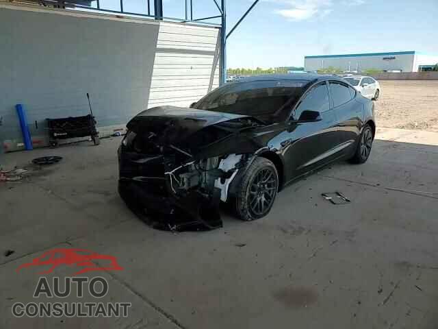 TESLA MODEL 3 2025 - 5YJ3E1EA8SF044371