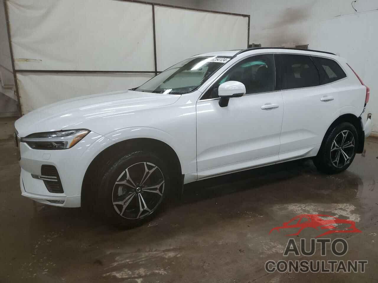 VOLVO XC60 B5 MO 2022 - YV4L12RK3N1970983