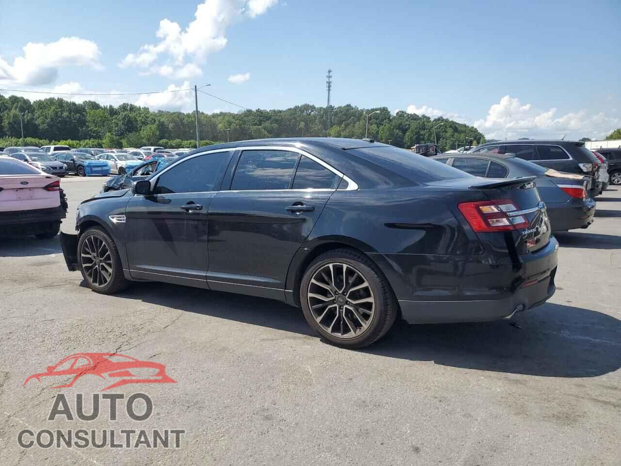 FORD TAURUS 2017 - 1FAHP2E82HG132016