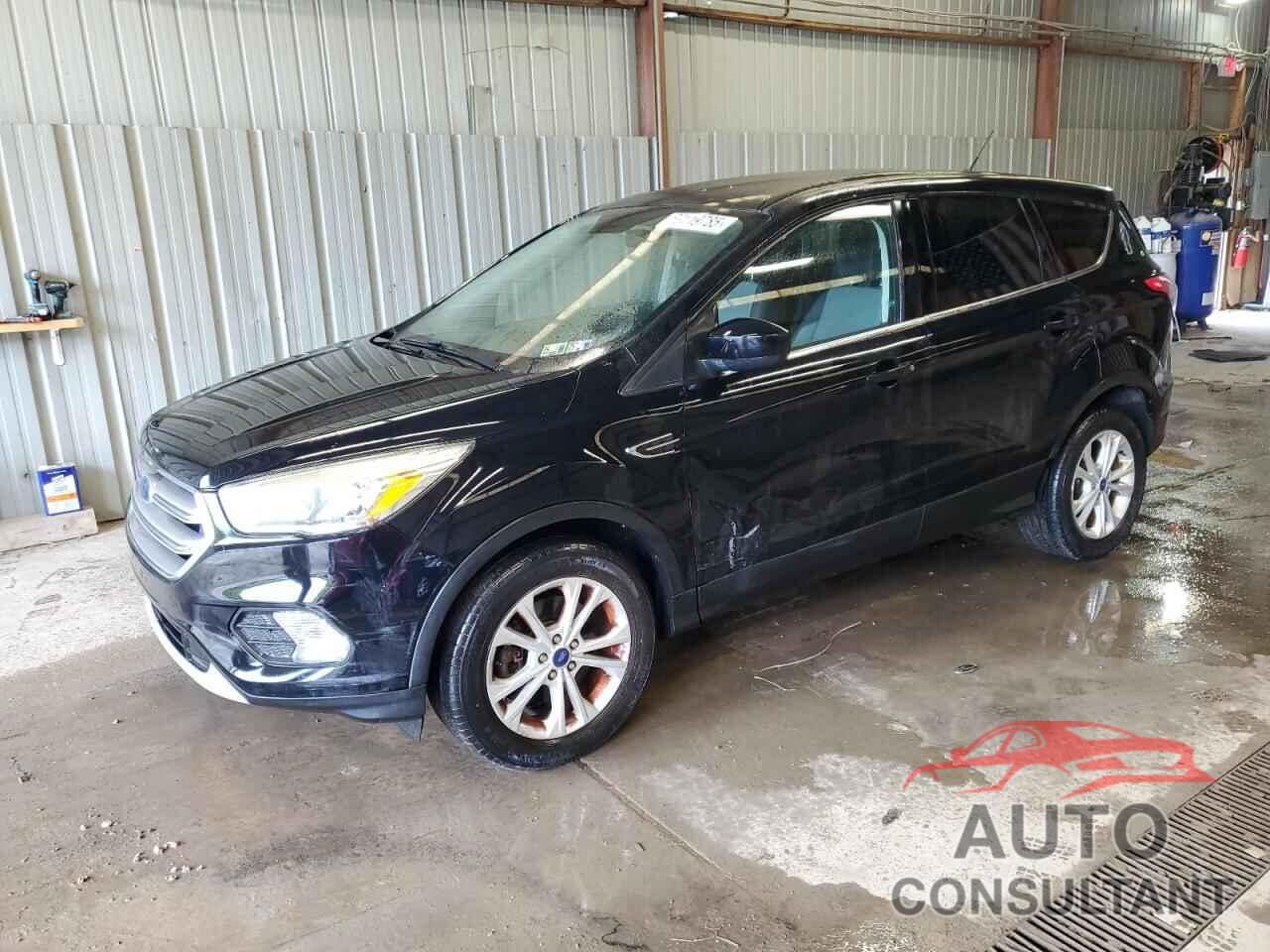 FORD ESCAPE 2017 - 1FMCU9GD4HUC47441