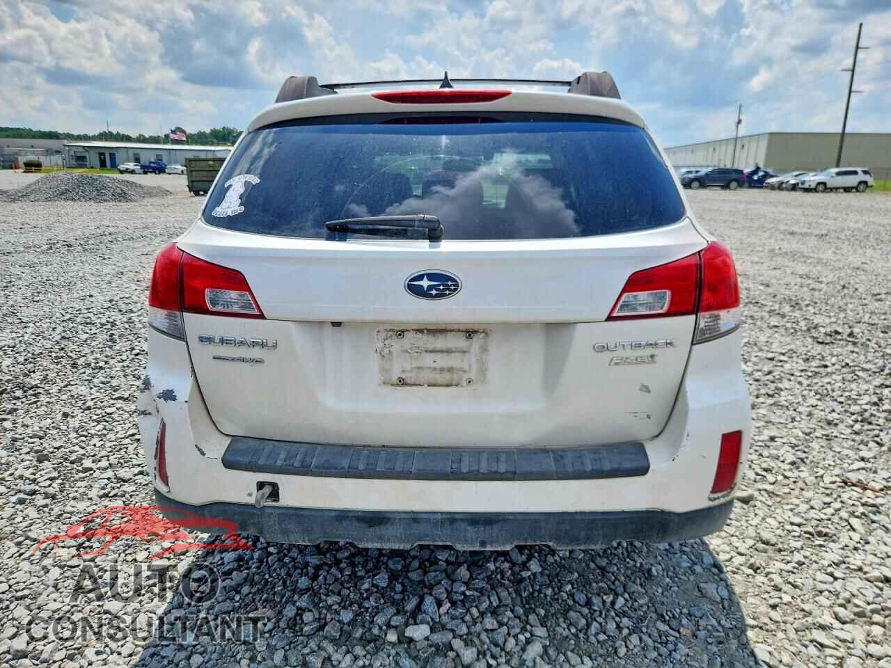 SUBARU OUTBACK 2013 - 4S4BRBPC6D3235688