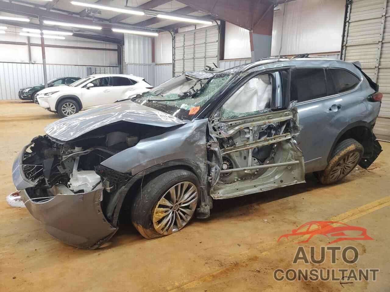 TOYOTA HIGHLANDER 2022 - 5TDFZRBH5NS238941