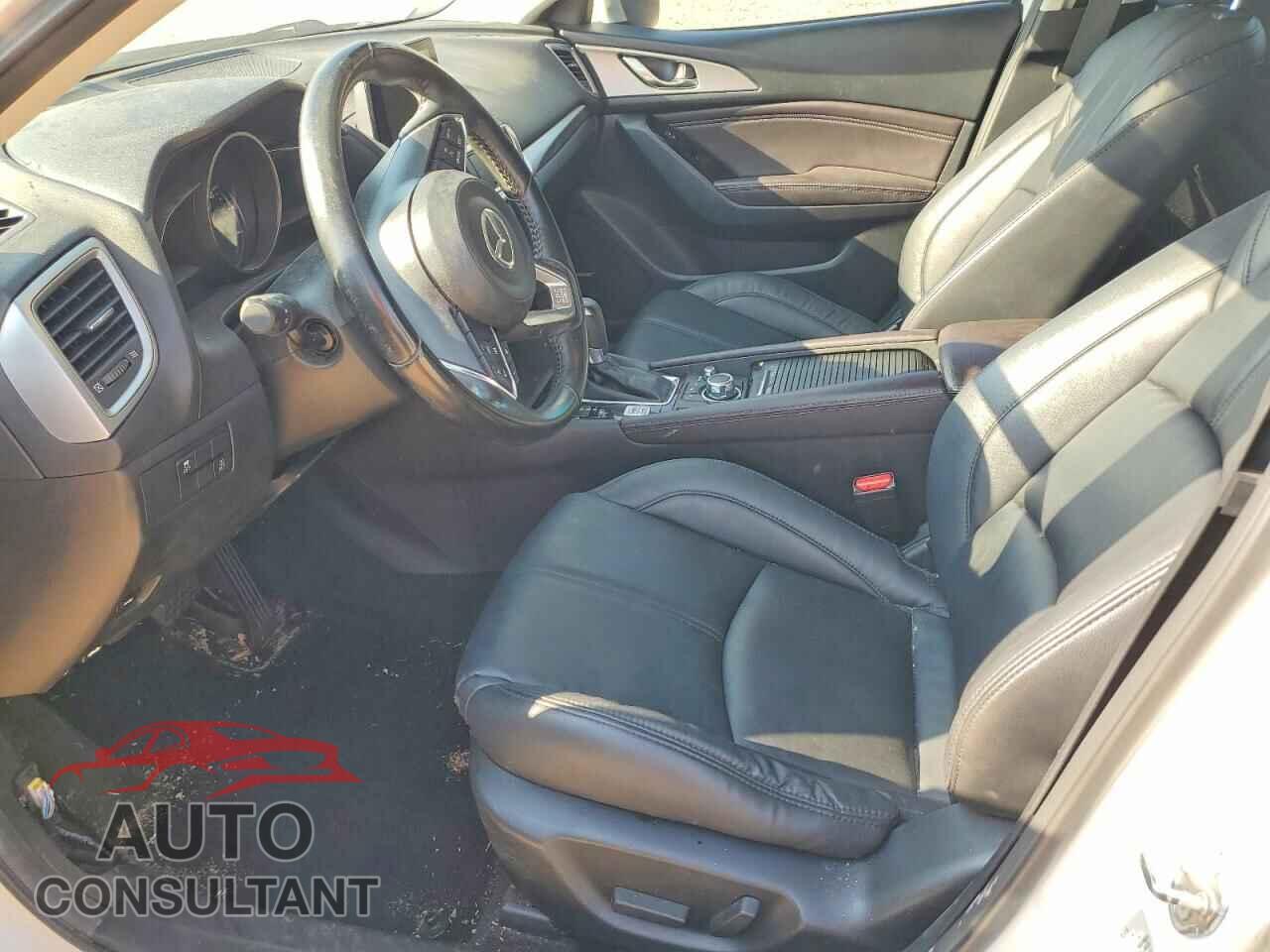 MAZDA 3 2017 - 3MZBN1V73HM100086