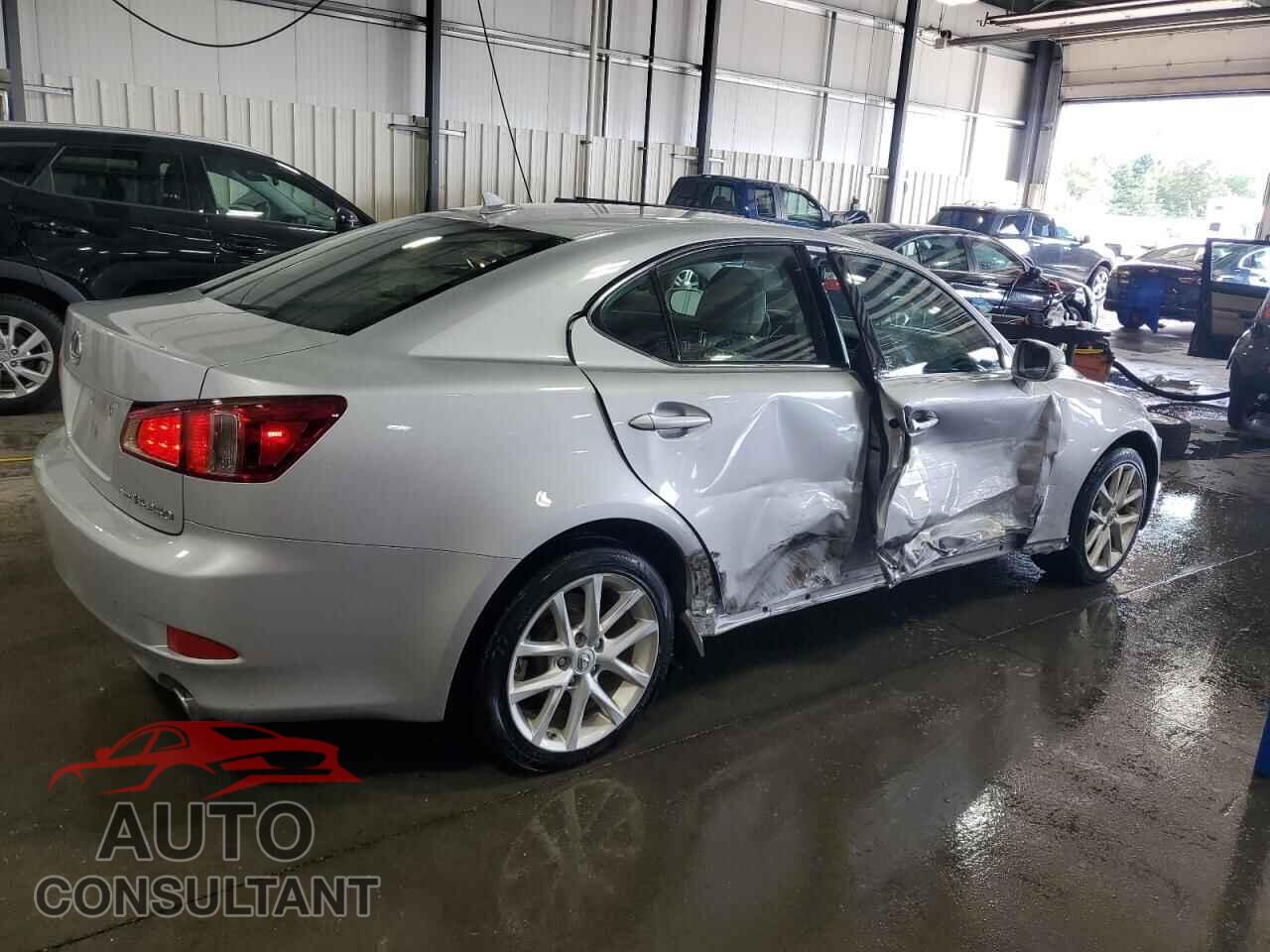 LEXUS IS 2012 - JTHCF5C22C5056906