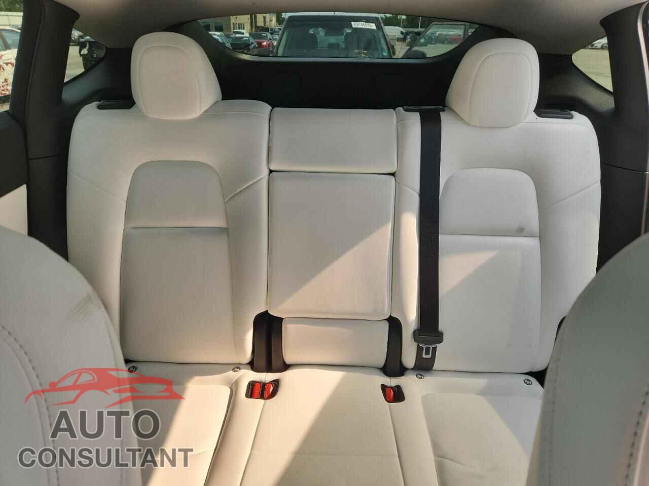 TESLA MODEL Y 2022 - 7SAYGDEF5NF514943