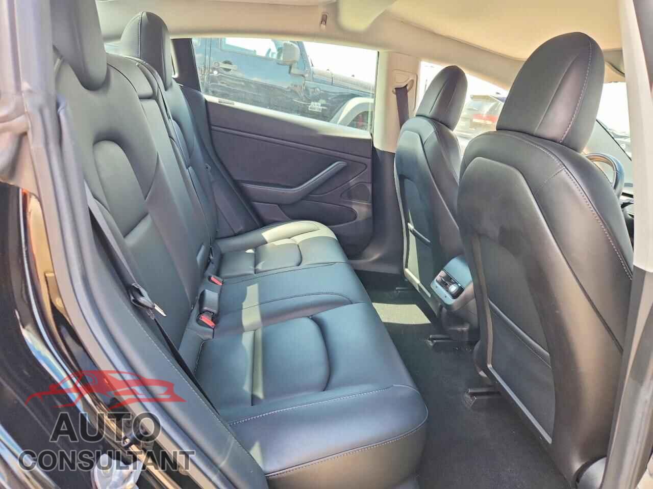 TESLA MODEL 3 2019 - 5YJ3E1EB4KF388966