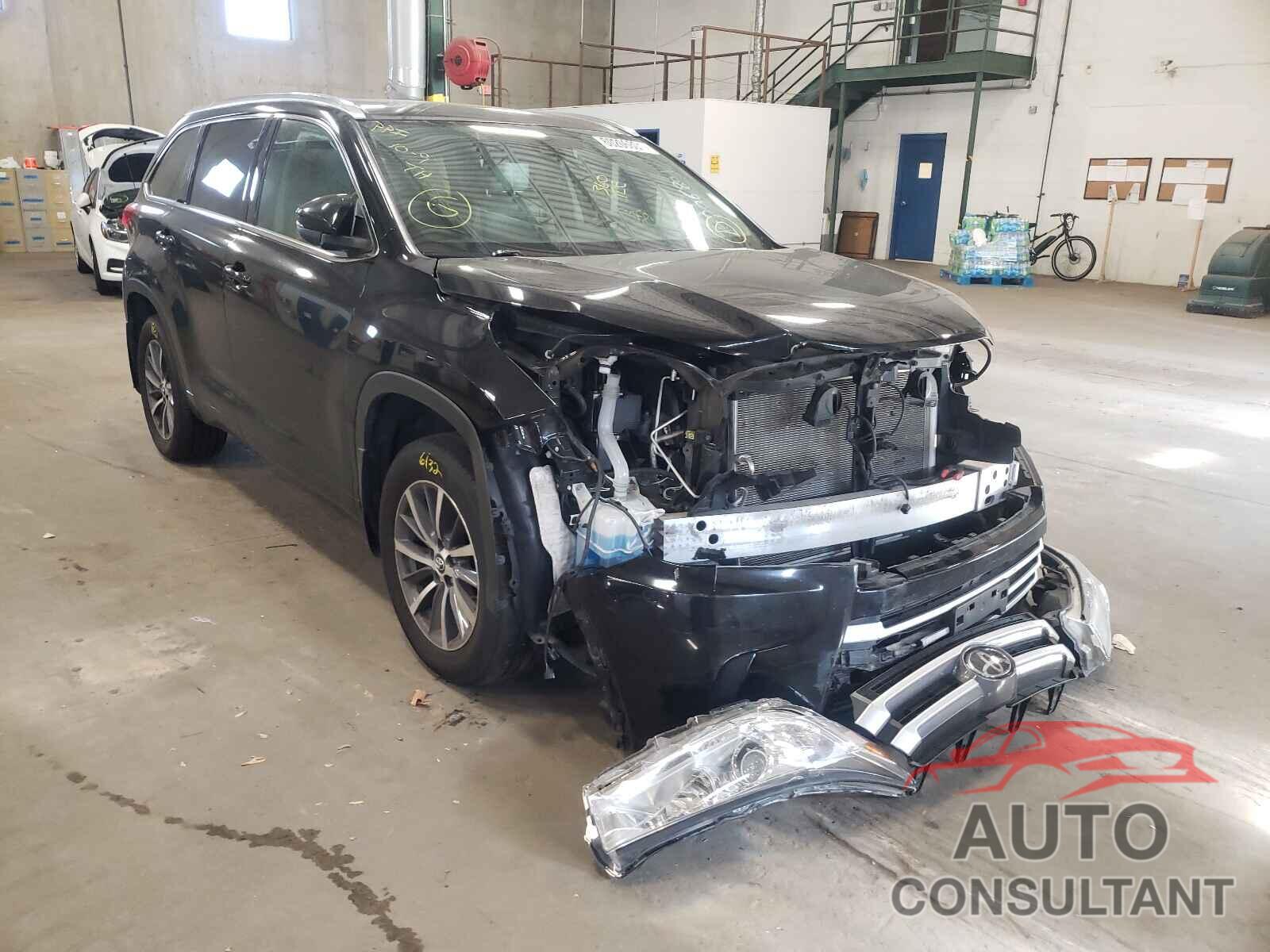 TOYOTA HIGHLANDER 2018 - 5TDJZRFH9JS912295