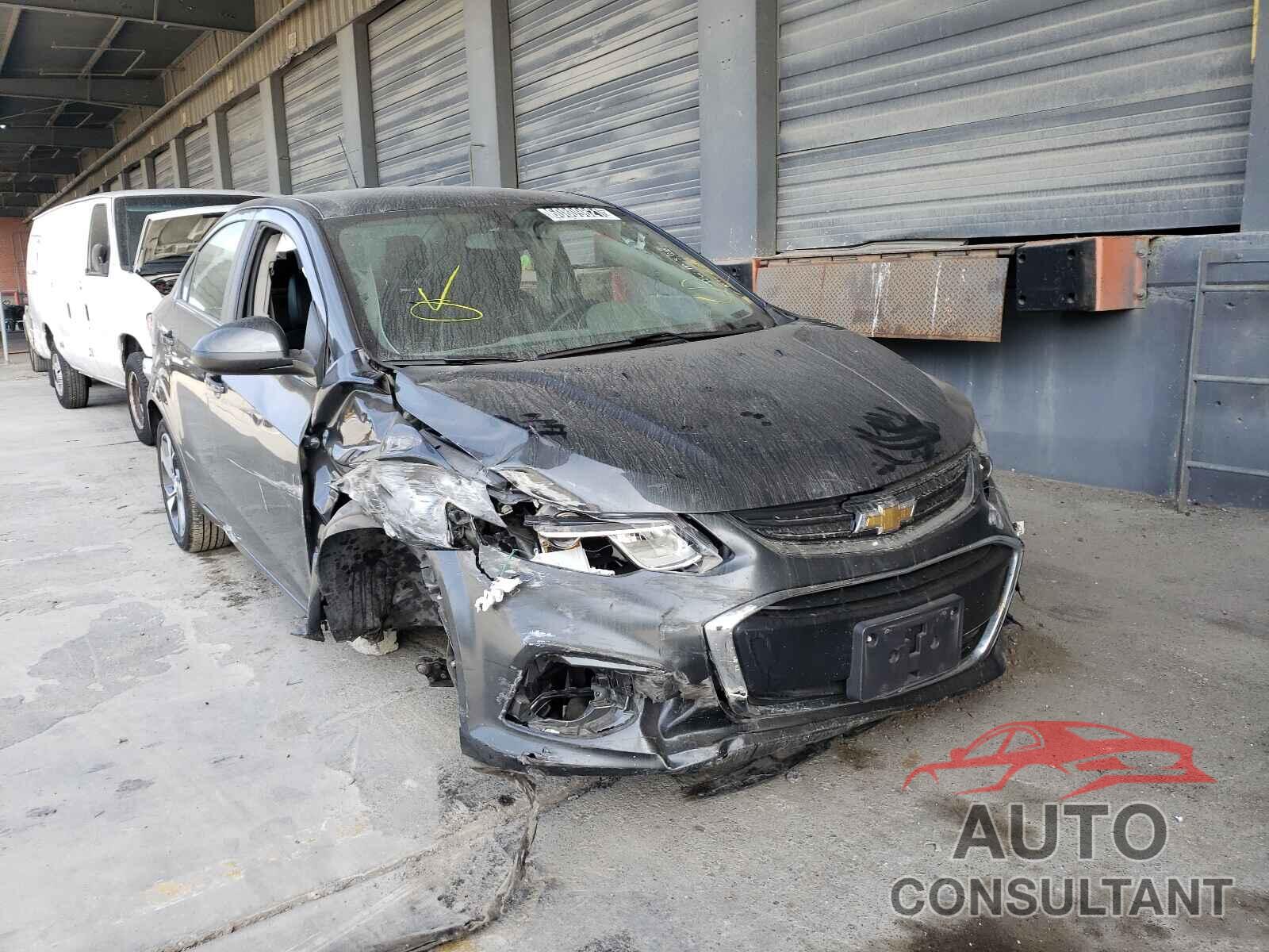 CHEVROLET SONIC 2019 - 1G1JF5SB9K4129311