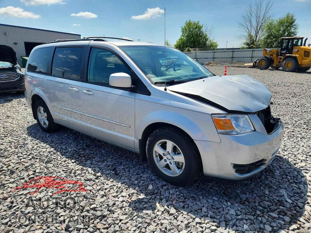 DODGE CARAVAN 2010 - 2D4RN5D17AR134717