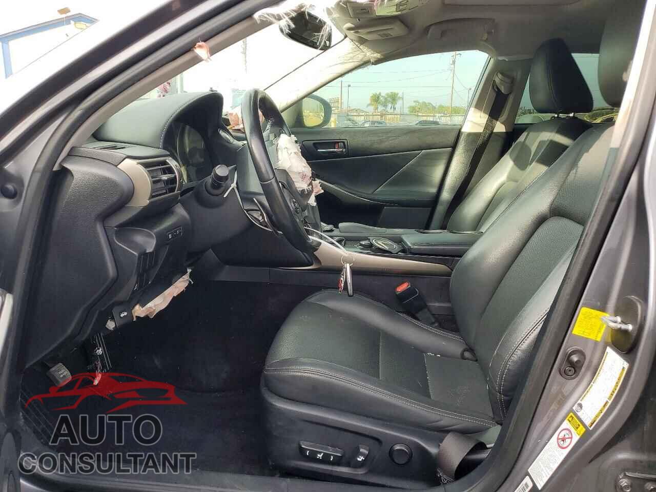 LEXUS IS 2014 - JTHCF1D26E5013275