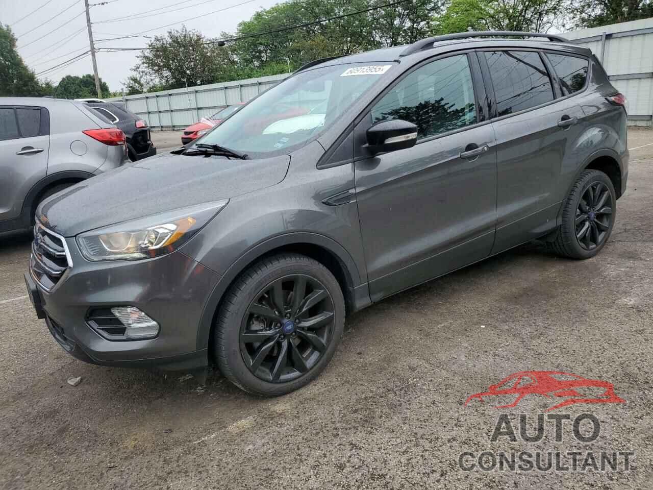 FORD ESCAPE 2017 - 1FMCU9J9XHUE57188