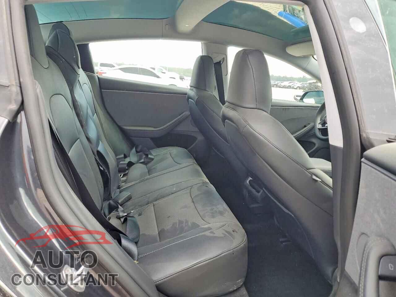 TESLA MODEL 3 2026 - 5YJ3E1EA4TF147630