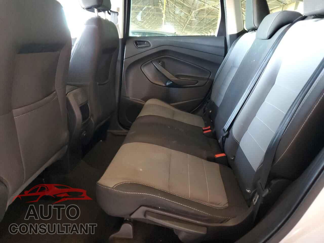 FORD ESCAPE 2017 - 1FMCU0F76HUE97240