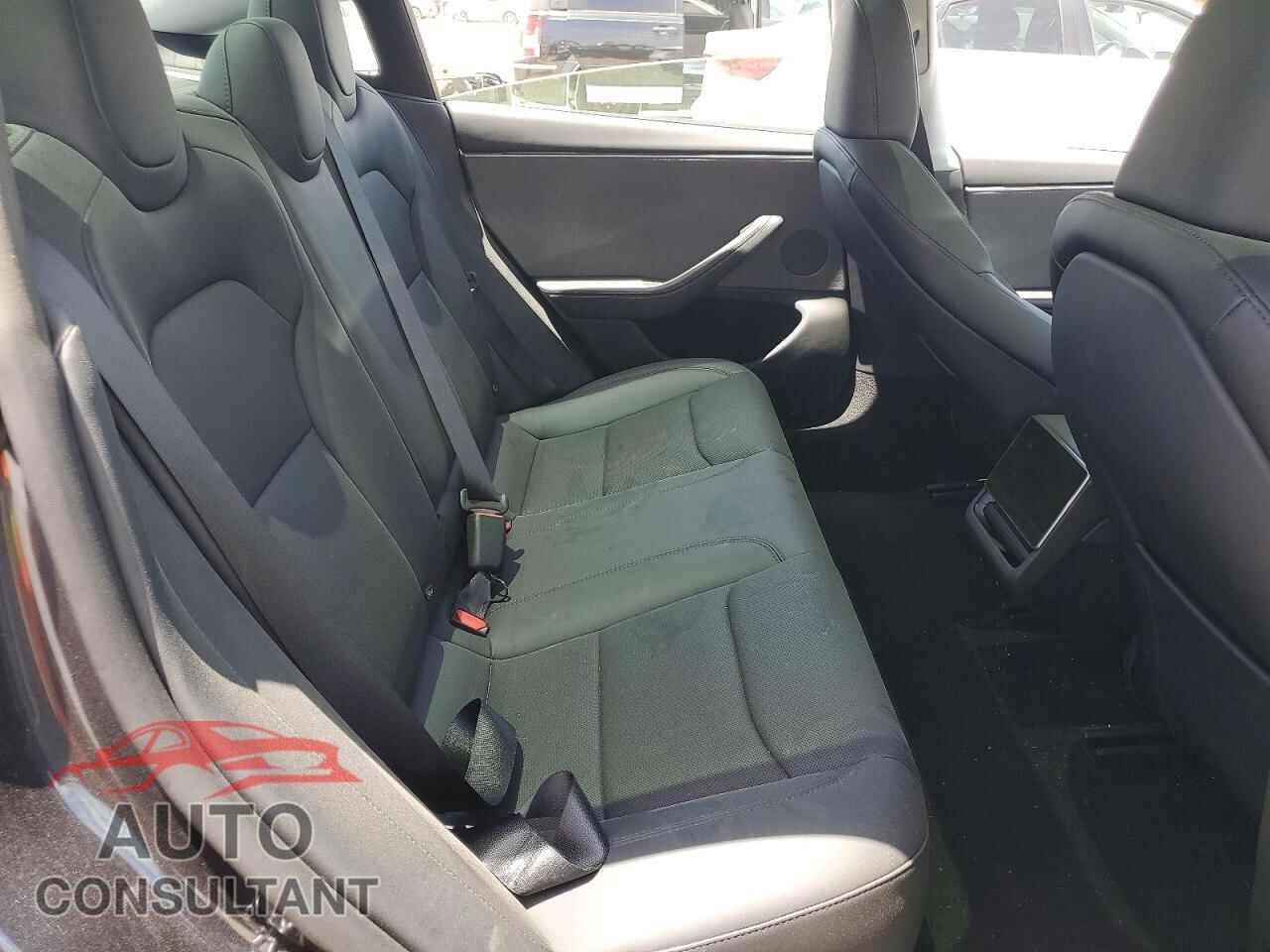 TESLA MODEL 3 2026 - 5YJ3E1EAXTF142318
