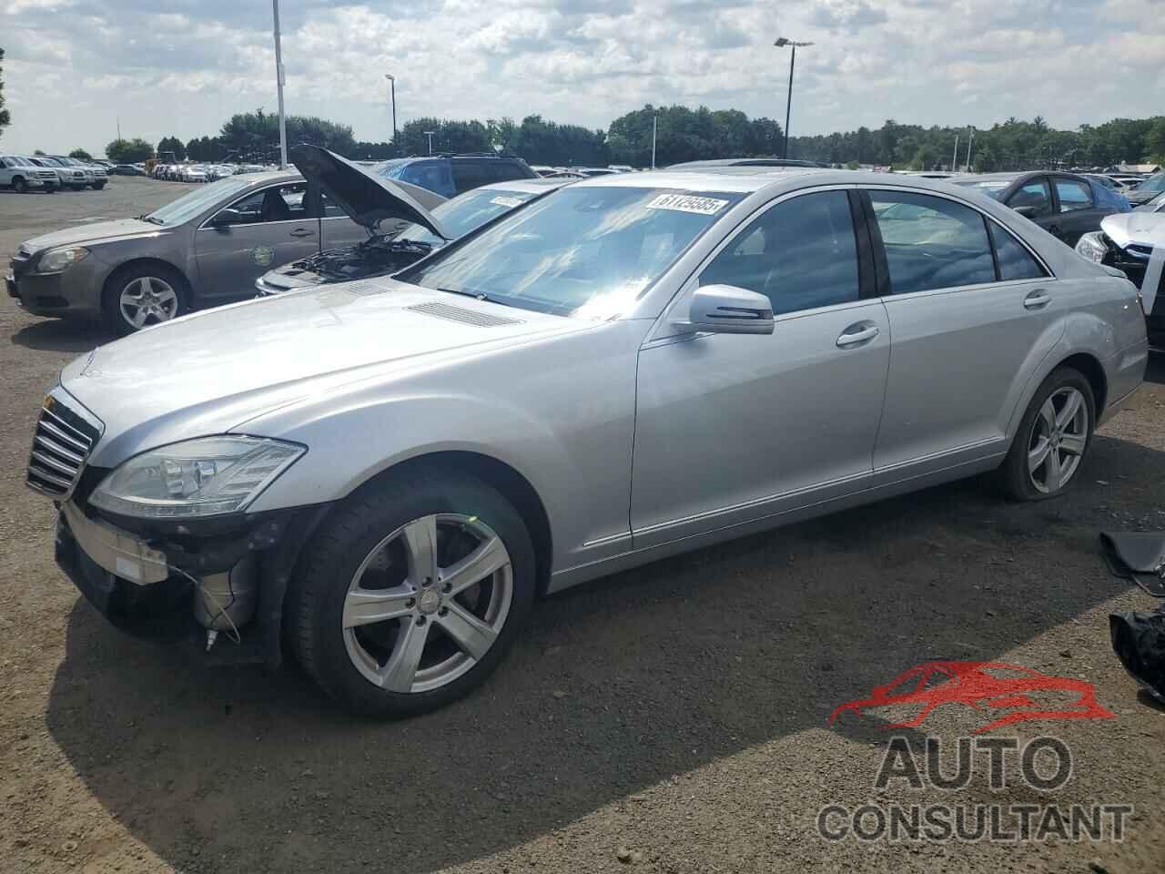 MERCEDES-BENZ S-CLASS 2011 - WDDNG8GB8BA380246