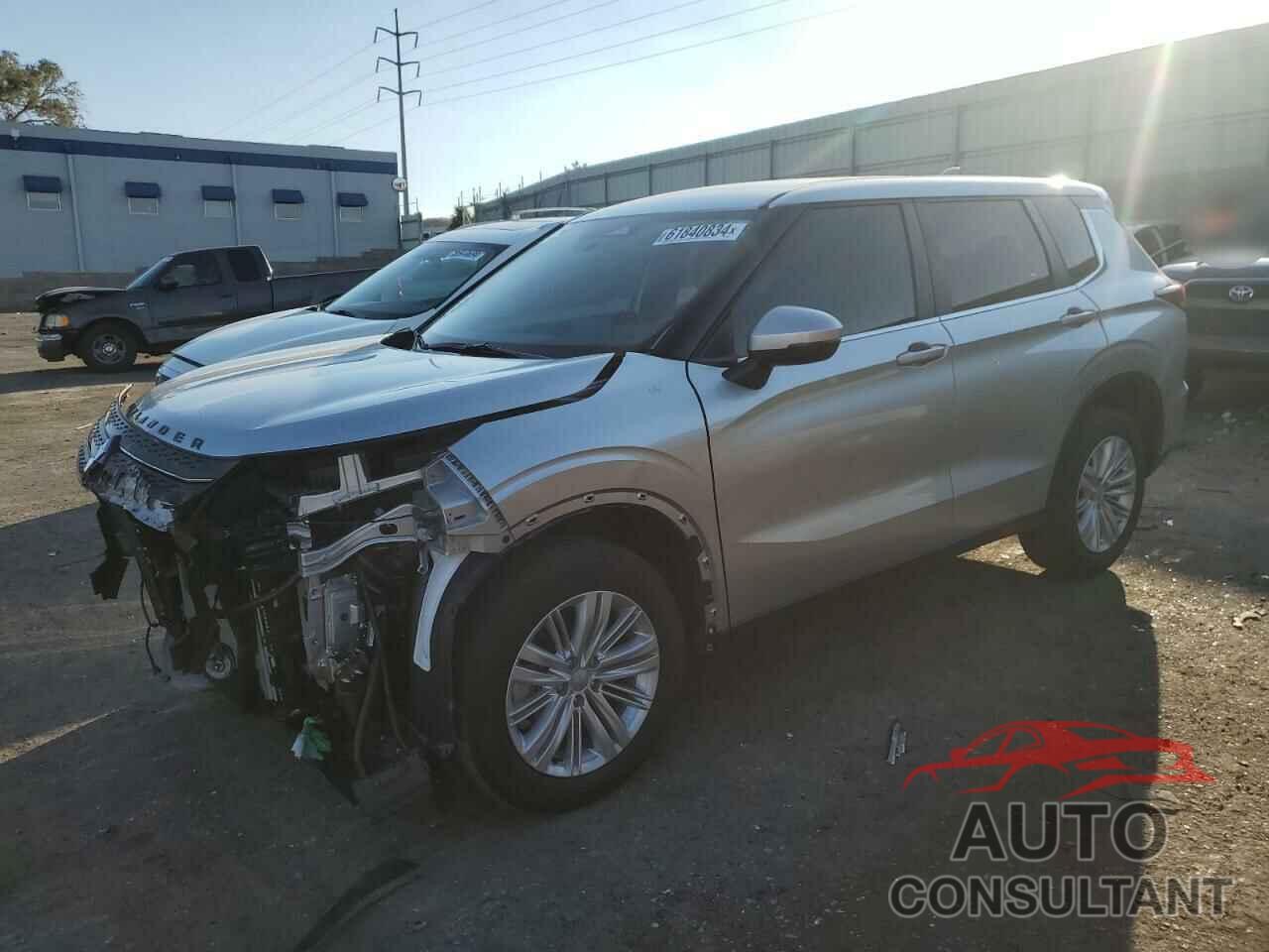 MITSUBISHI OUTLANDER 2023 - JA4J4TA84PZ033999