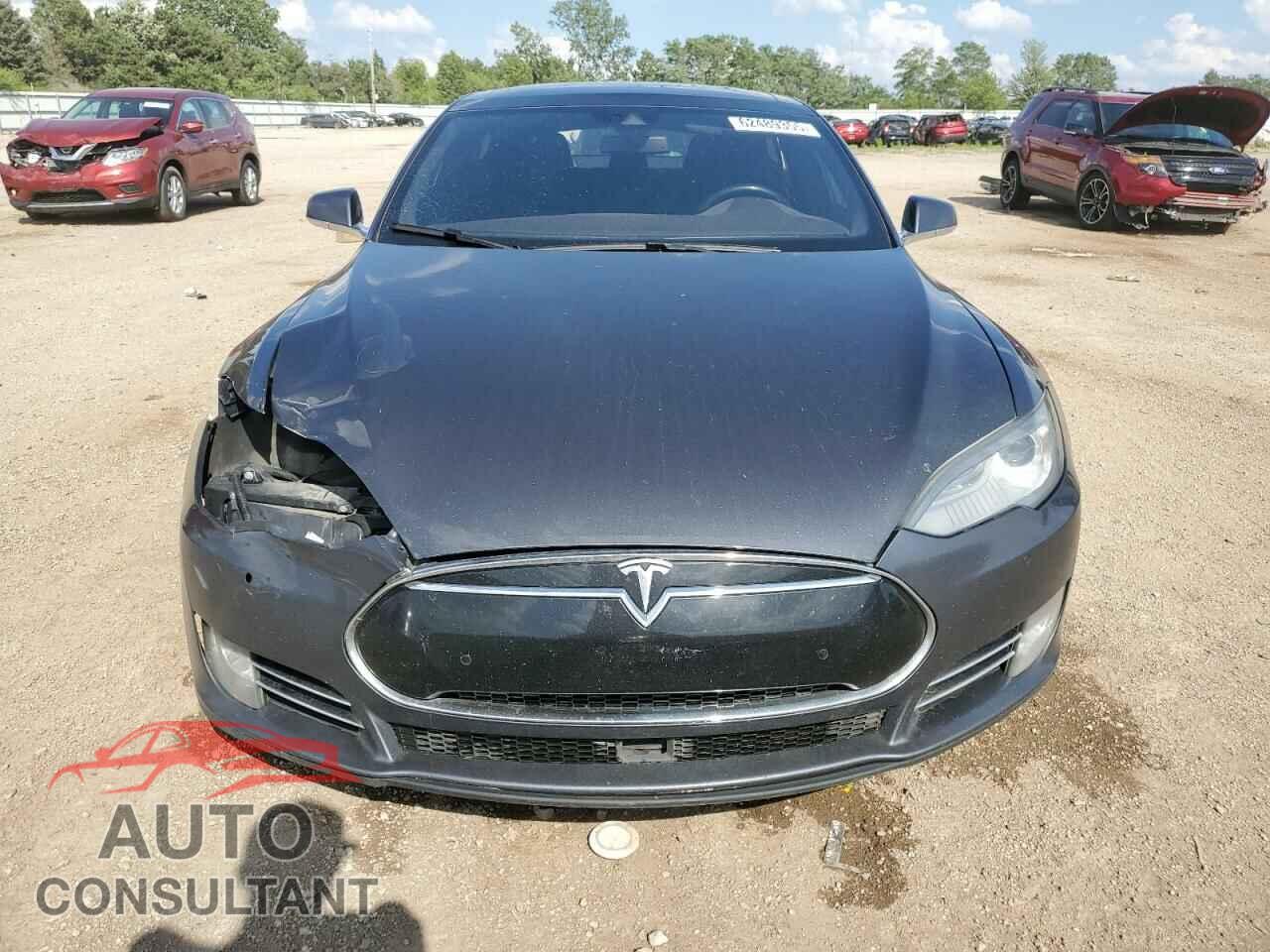 TESLA MODEL S 2015 - 5YJSA1E23FF118933