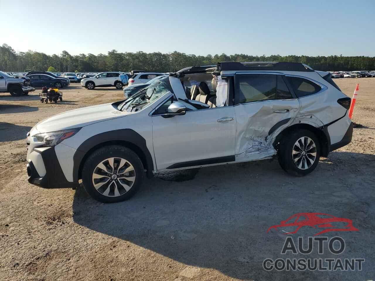 SUBARU OUTBACK 2023 - 4S4BTGPD2P3158412