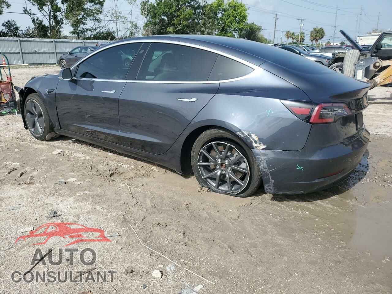 TESLA MODEL 3 2019 - 5YJ3E1EBXKF517633