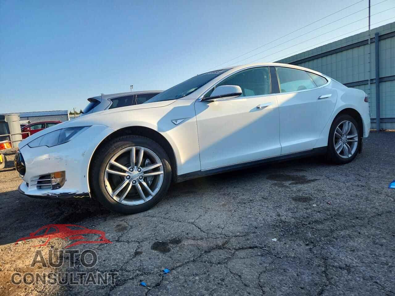 TESLA MODEL S 2013 - 5YJSA1CG3DFP03636