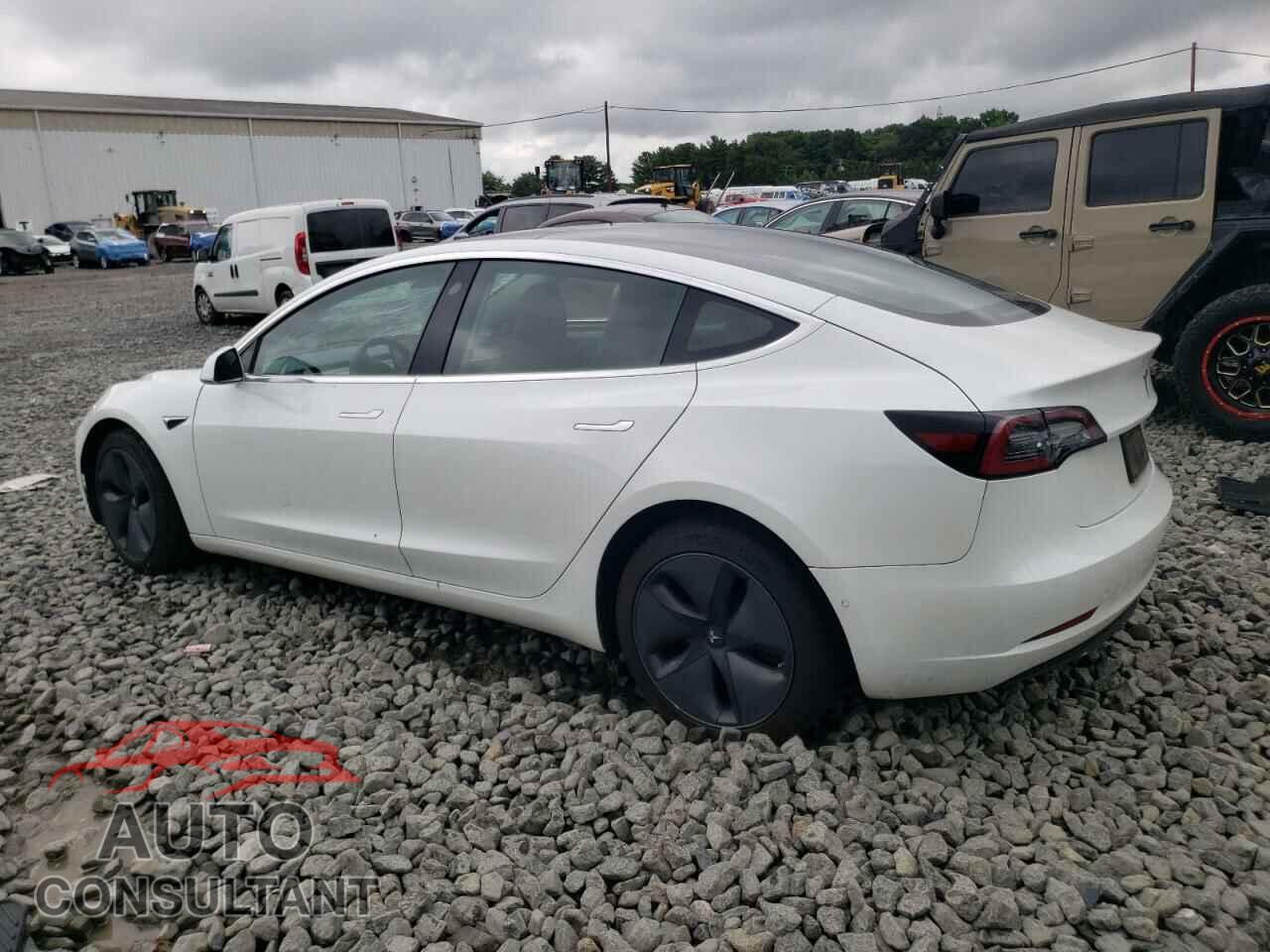 TESLA MODEL 3 2019 - 5YJ3E1EB3KF493689