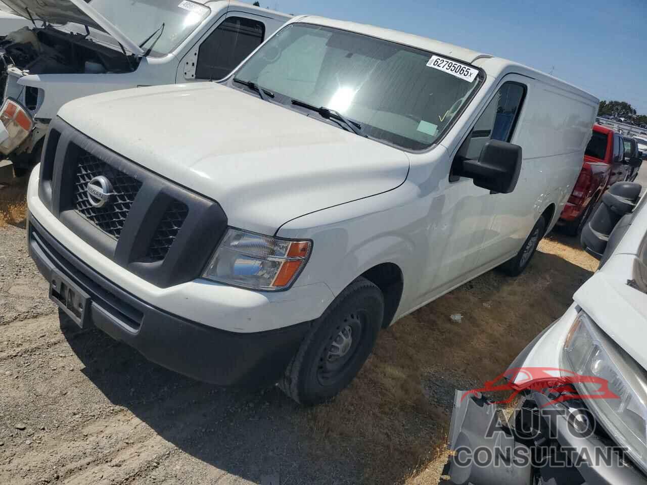 NISSAN NV 2018 - 1N6BF0KM5JN808675